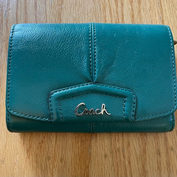 EUC Coach "Ashley" Mini Tote/Crossbody + Wallet - Picture 10 of 12